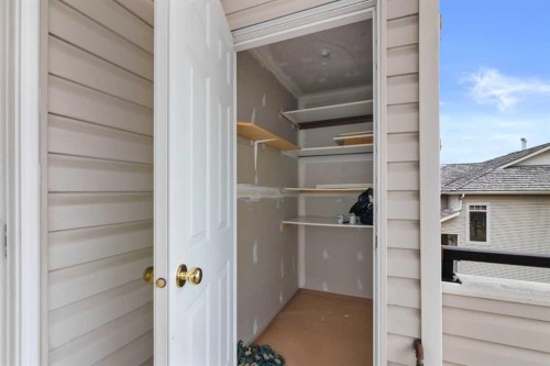 2205-7451 Springbank Boulevard Sw, Calgary, AB -  With Exterior