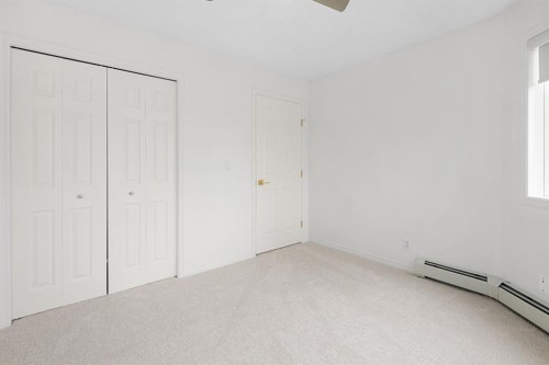 2205-7451 Springbank Boulevard Sw, Calgary, AB - Indoor Photo Showing Other Room