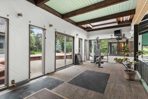 1521 92 Avenue Sw, Calgary, AB -  With Exterior