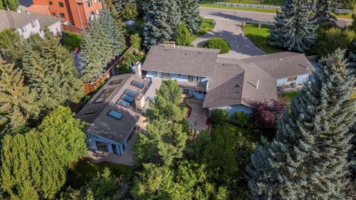 1521 92 Avenue Sw, Calgary, AB - Outdoor With View