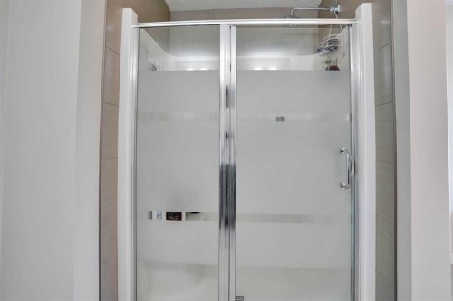 139 Legacy Circle Se, Calgary, AB - Indoor Photo Showing Bathroom