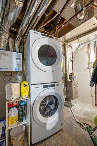 716 Redstone Crescent Ne, Calgary, AB - Indoor Photo Showing Laundry Room