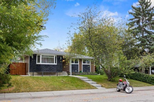 343 Queen Tamara Way Se, Calgary, AB - Outdoor