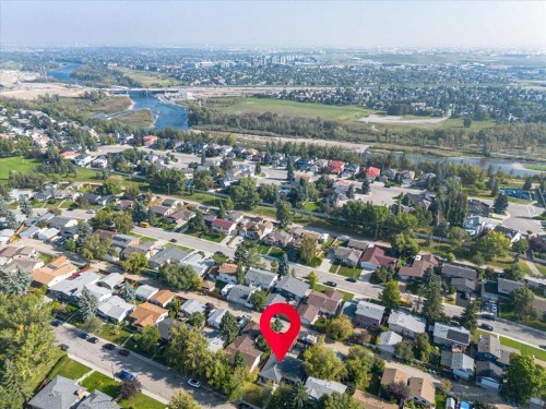 343 Queen Tamara Way Se, Calgary, AB - Outdoor With View