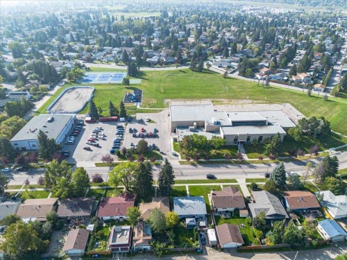 343 Queen Tamara Way Se, Calgary, AB - Outdoor With View