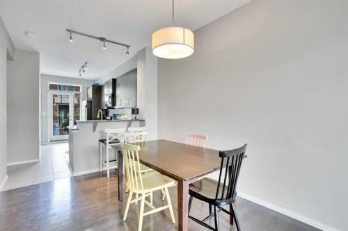 306 Ascot Circle Sw, Calgary, AB - Indoor Photo Showing Dining Room