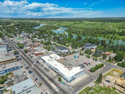7815 36 Avenue Nw, Calgary, AB - Outdoor With View