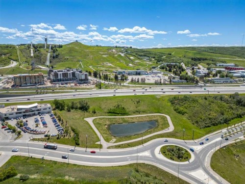 7815 36 Avenue Nw, Calgary, AB - Outdoor With View