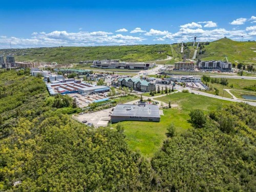 7815 36 Avenue Nw, Calgary, AB - Outdoor With View