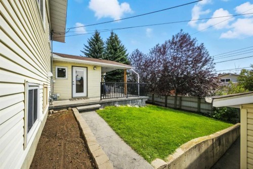 139 Huntford Green Ne, Calgary, AB - Outdoor With Deck Patio Veranda