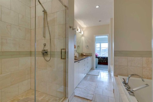 2018B 26A Street Sw, Calgary, AB - Indoor Photo Showing Bathroom