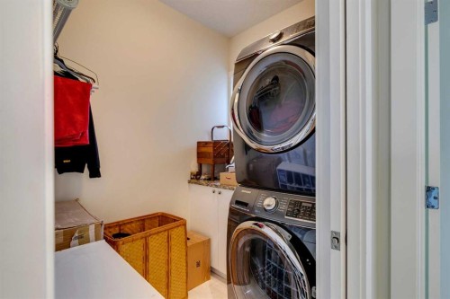 2018B 26A Street Sw, Calgary, AB - Indoor Photo Showing Laundry Room