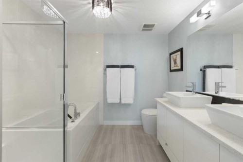 227-15 Aspenmont Heights Sw, Calgary, AB - Indoor Photo Showing Bathroom