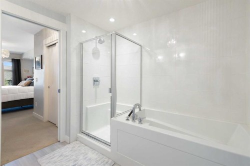 227-15 Aspenmont Heights Sw, Calgary, AB - Indoor Photo Showing Bathroom