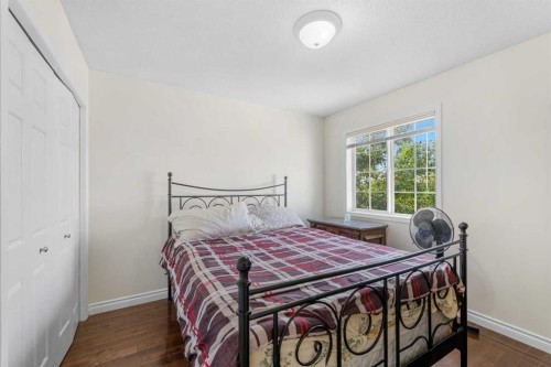 113 Citadel Ridge Green Nw, Calgary, AB - Indoor Photo Showing Bedroom