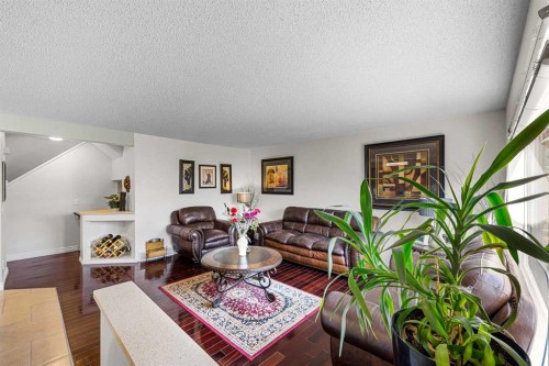 113 Citadel Ridge Green Nw, Calgary, AB - Indoor Photo Showing Living Room
