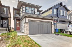 103 Creekstone Park SW Calgary, AB T2X 5E5