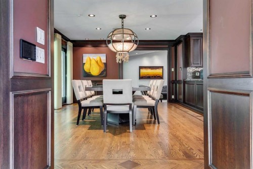40 Eagle Ridge Place Sw, Calgary, AB - Indoor Photo Showing Dining Room