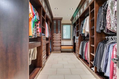 40 Eagle Ridge Place Sw, Calgary, AB - Indoor With Storage