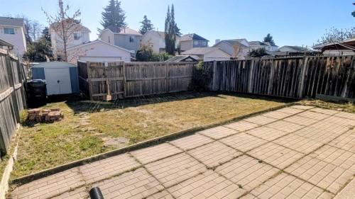 226 Erin Circle Se, Calgary, AB - Outdoor