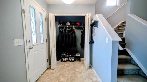 226 Erin Circle Se, Calgary, AB - Indoor Photo Showing Other Room