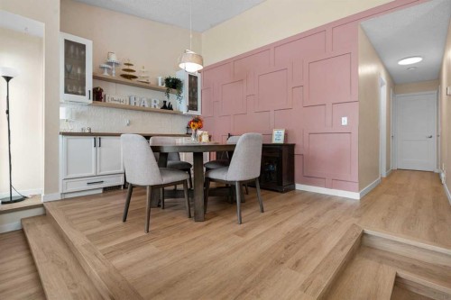 212 Woodbine Boulevard Sw, Calgary, AB - Indoor Photo Showing Dining Room