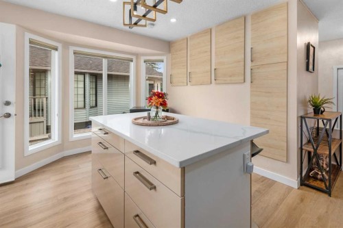 212 Woodbine Boulevard Sw, Calgary, AB - Indoor