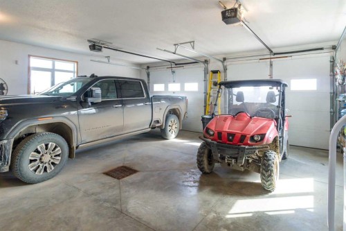 34126 Range Road 2-0, Rural Red Deer County, AB - Indoor Photo Showing Garage