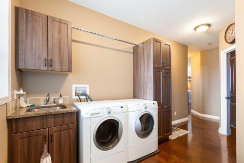 34126 Range Road 2-0, Rural Red Deer County, AB - Indoor Photo Showing Laundry Room