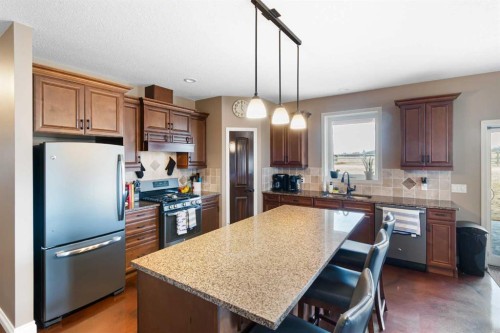 34126 Range Road 2-0, Rural Red Deer County, AB - Indoor Photo Showing Kitchen