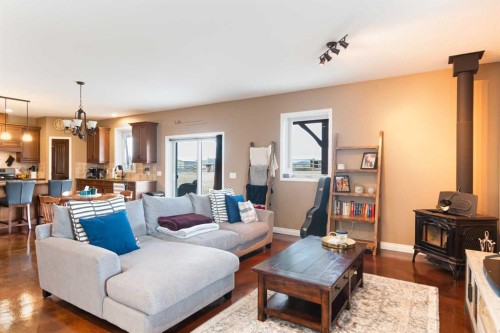 34126 Range Road 2-0, Rural Red Deer County, AB - Indoor Photo Showing Living Room