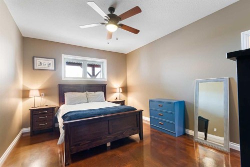 34126 Range Road 2-0, Rural Red Deer County, AB - Indoor Photo Showing Bedroom