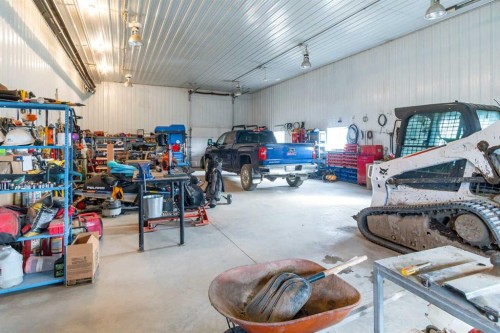 34126 Range Road 2-0, Rural Red Deer County, AB - Indoor Photo Showing Garage