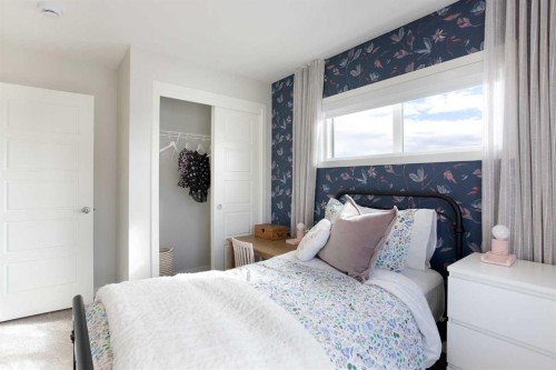 404-1750 Rangeview Drive Se, Calgary, AB - Indoor Photo Showing Bedroom