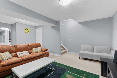 172 Evanspark Gardens Nw, Calgary, AB - Indoor Photo Showing Living Room