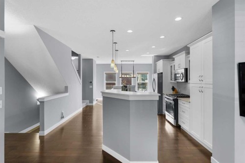 172 Evanspark Gardens Nw, Calgary, AB - Indoor Photo Showing Kitchen