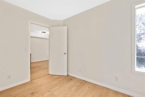 321-103 Strathaven Drive, Strathmore, AB - Indoor Photo Showing Other Room