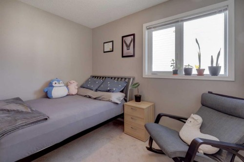 246 Arbour Grove Close Nw, Calgary, AB - Indoor Photo Showing Bedroom