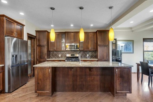126 Tuscany Summit Heath Nw, Calgary, AB - Indoor Photo Showing Kitchen With Upgraded Kitchen