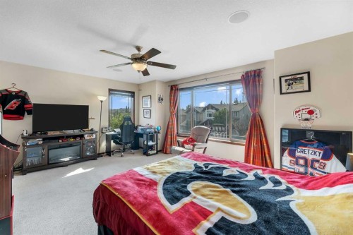 126 Tuscany Summit Heath Nw, Calgary, AB - Indoor Photo Showing Bedroom