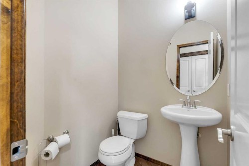 126 Tuscany Summit Heath Nw, Calgary, AB - Indoor Photo Showing Bathroom