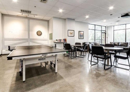 308-8604 48 Avenue Nw, Calgary, AB - Indoor