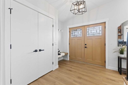 611 Agate Crescent Se, Calgary, AB - Indoor Photo Showing Other Room