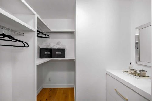 1040 Lake Ontario Drive Se, Calgary, AB - Indoor With Storage