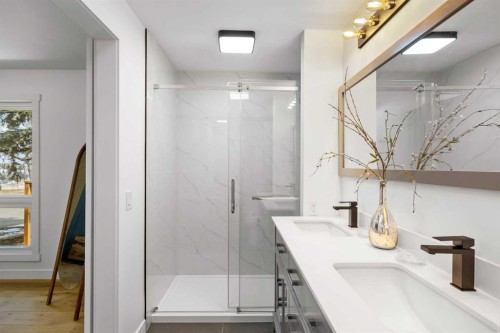 1040 Lake Ontario Drive Se, Calgary, AB - Indoor Photo Showing Bathroom