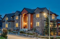 1320 17A Street NW Calgary, AB T2N 2E9