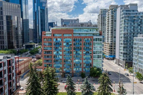 701-205 Riverfront Avenue Sw, Calgary, AB - Outdoor With Facade