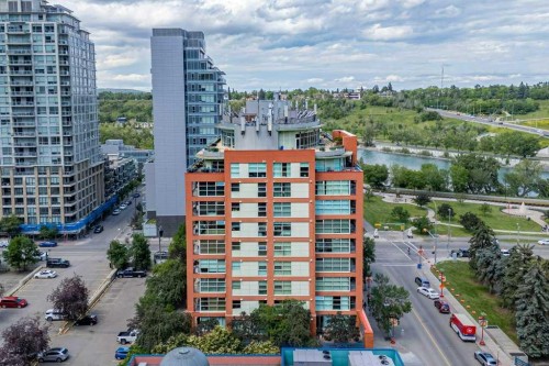 701-205 Riverfront Avenue Sw, Calgary, AB - Outdoor