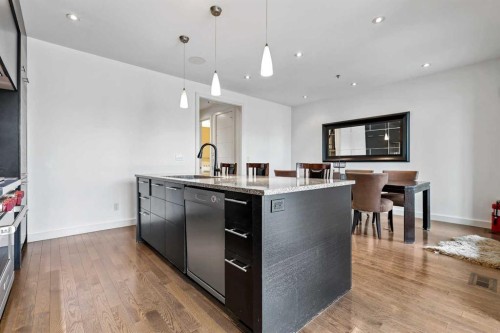 606 Aspen Meadows Hill Sw, Calgary, AB - Indoor Photo Showing Kitchen With Upgraded Kitchen