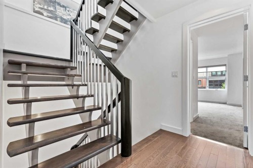 606 Aspen Meadows Hill Sw, Calgary, AB - Indoor Photo Showing Other Room